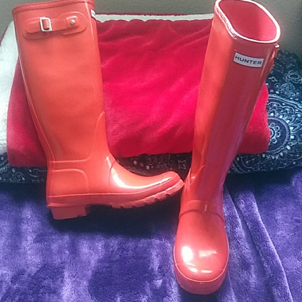 Tall {Hunter} Boots in Glossy Orange, size 9.5